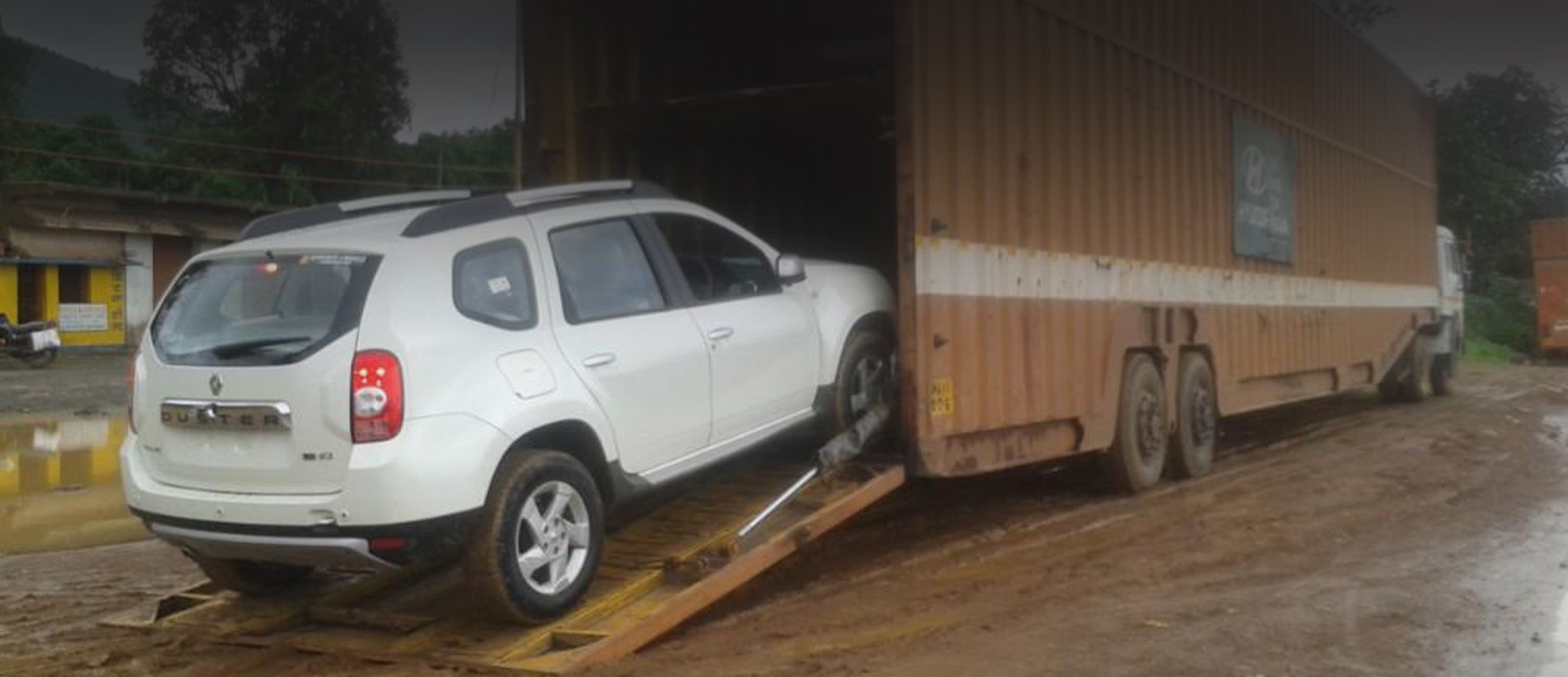 Car Transportation Service Pune